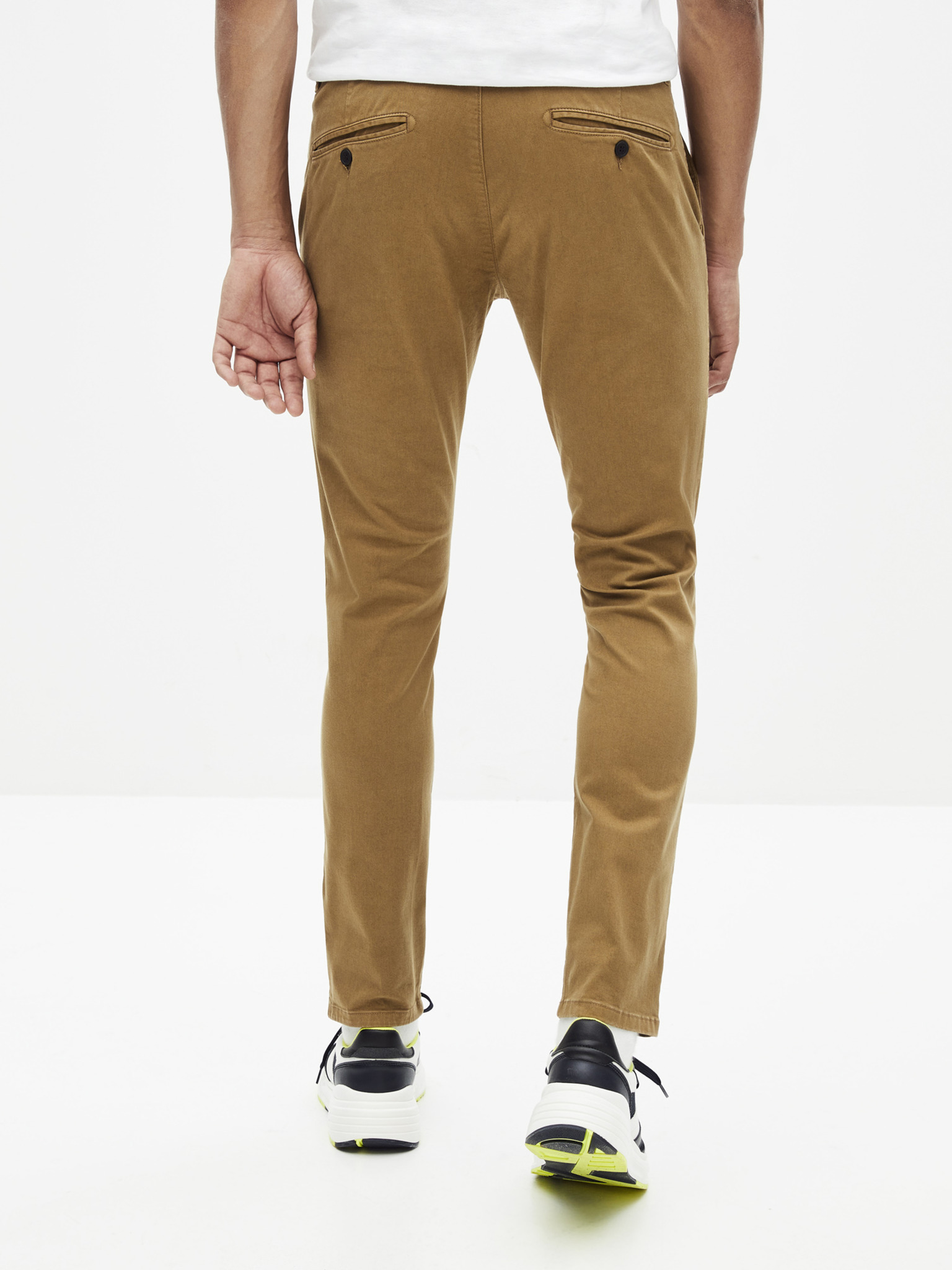 Buy CELIO Solid Cotton Regular Fit Men's Casual Trouser | Shoppers Stop