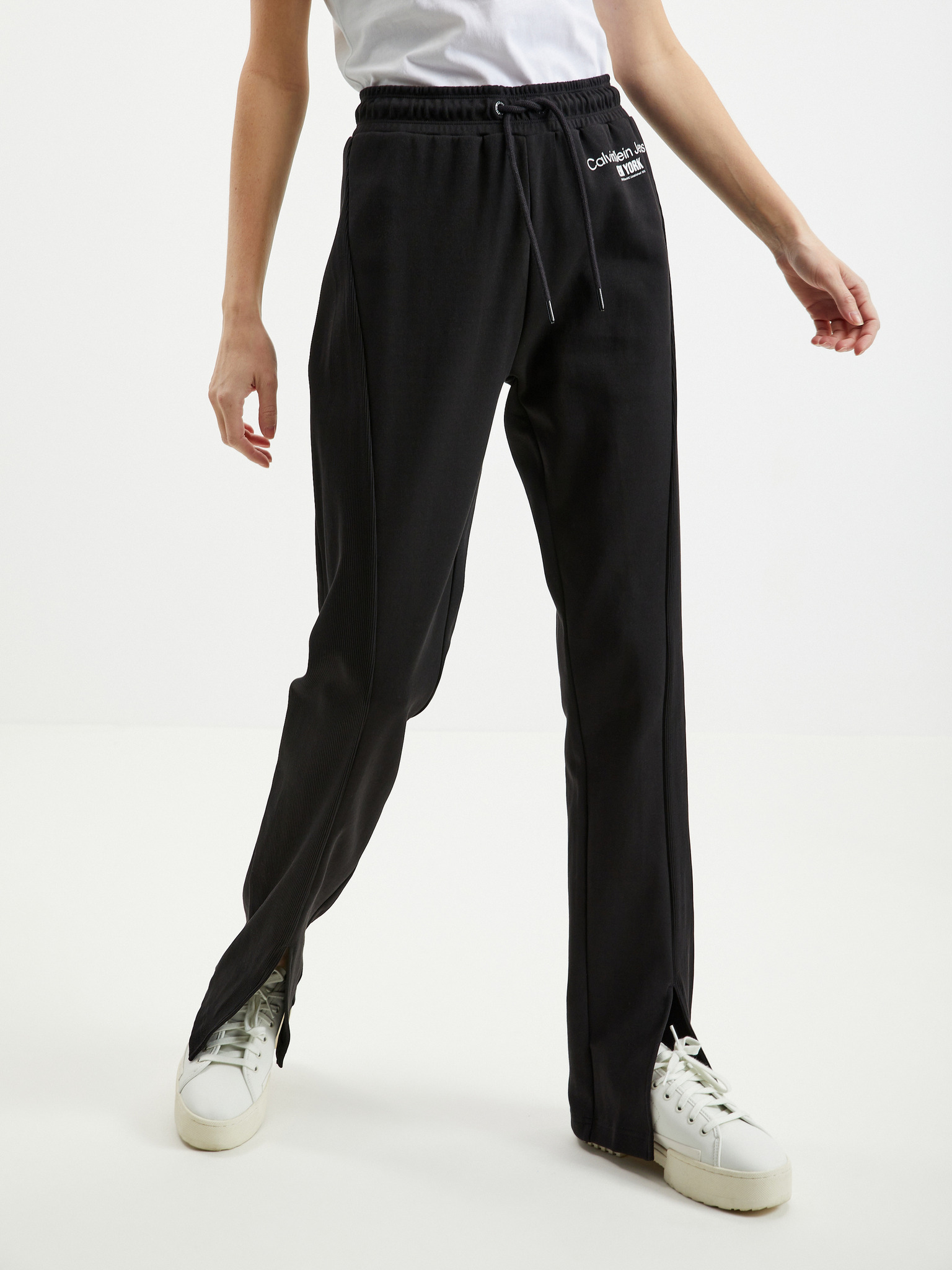 Buy PUMA Summer Squeeze T7 Cotton Regular Fit Women's Track Pants |  Shoppers Stop
