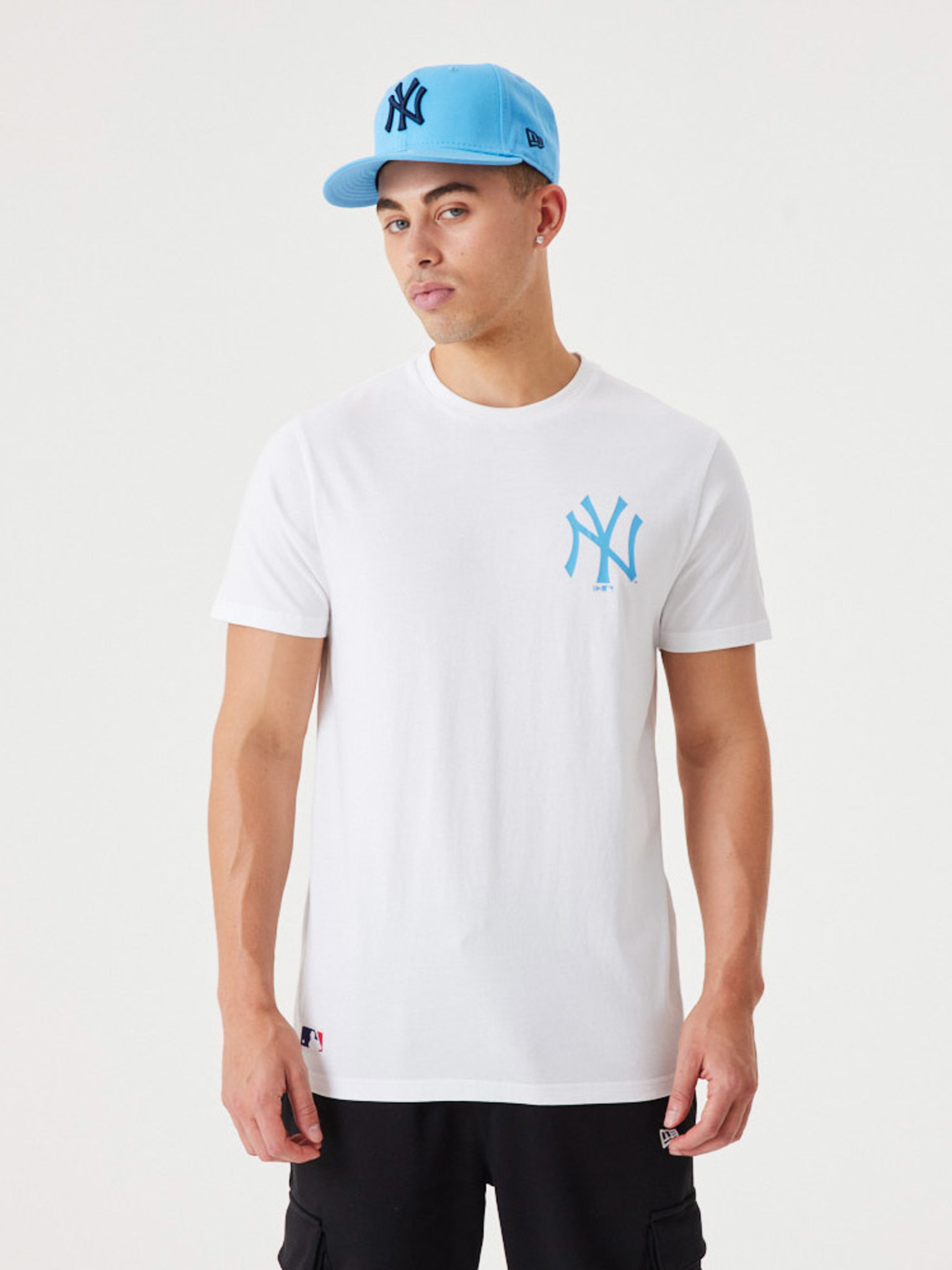 New York Yankees T Shirt Mens Size Small Camouflage Logo Baseball MLB Black