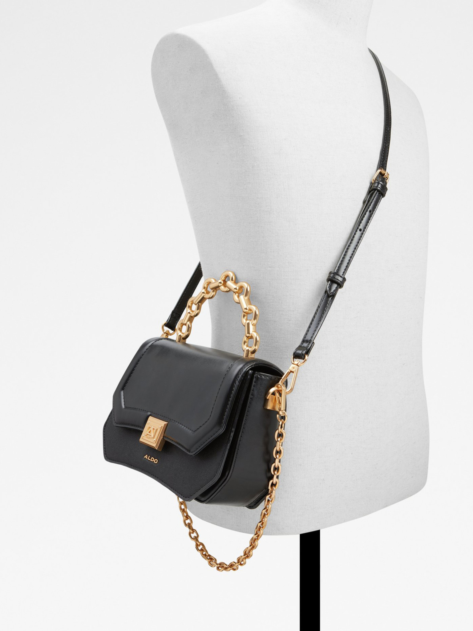 Black classy Aldo purse  Aldo purses, Aldo handbags, Black bag outfit
