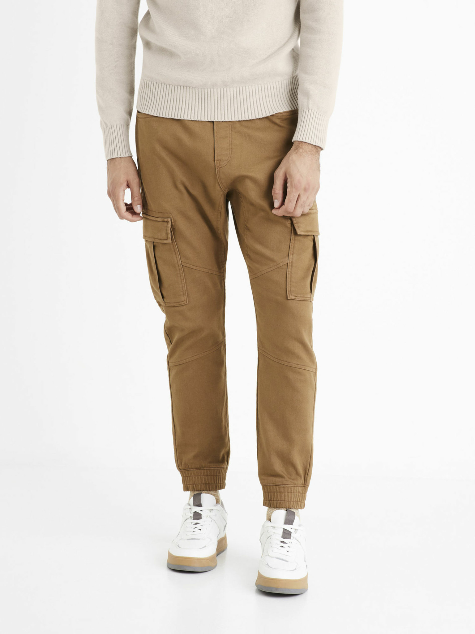 In-Blog-Celio-Cargo-Trousers | Style Hub